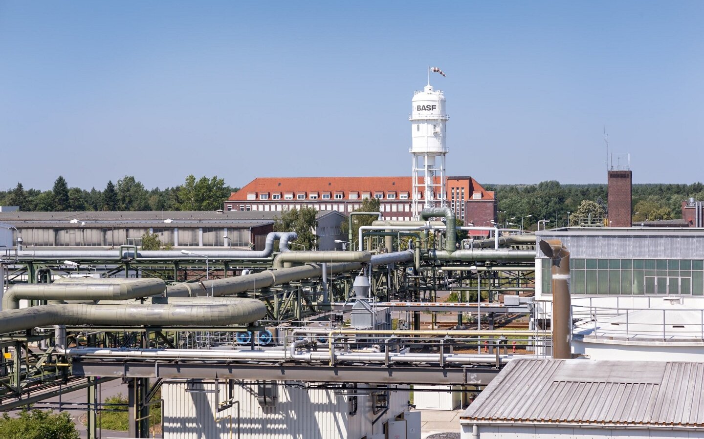 Blick auf das BASF-Werk in Schwarzheide © Vodafone
